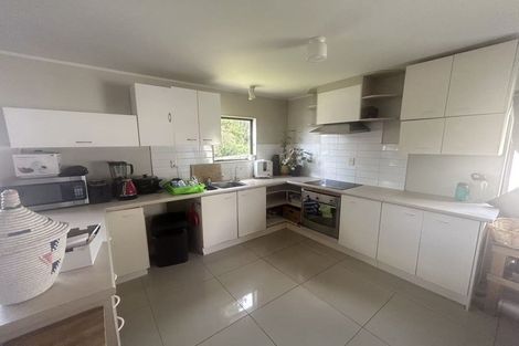 Photo of property in 1/21 Lowtherhurst Road, Massey, Auckland, 0614