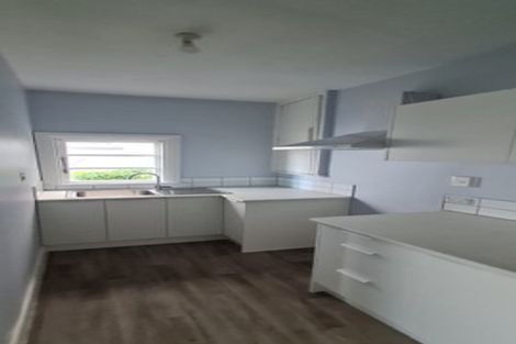 Photo of property in 4/71 Garden Road, Northland, Wellington, 6012