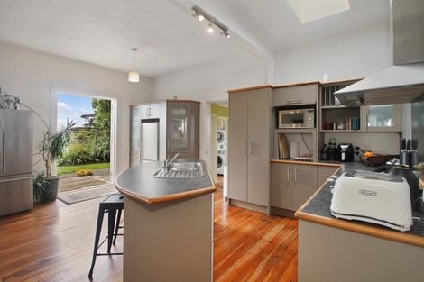 Photo of property in 42 Boyd Road, Clarks Beach, Pukekohe, 2679