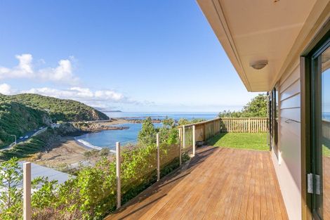 Photo of property in 19c Cave Road, Houghton Bay, Wellington, 6023