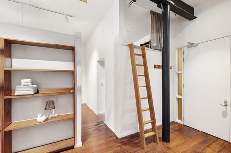 Photo of property in Hannahs Warehouse Apartments, 11/13 Leeds Street, Te Aro, Wellington, 6011