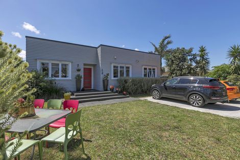 Photo of property in 20 Fitzroy Street, Papatoetoe, Auckland, 2104