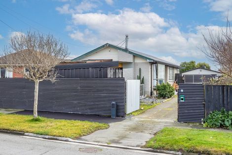 Photo of property in 121 Cuthberts Road, Aranui, Christchurch, 8061