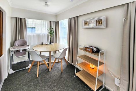 Photo of property in 10 Amberley Grove, Hutt Central, Lower Hutt, 5010