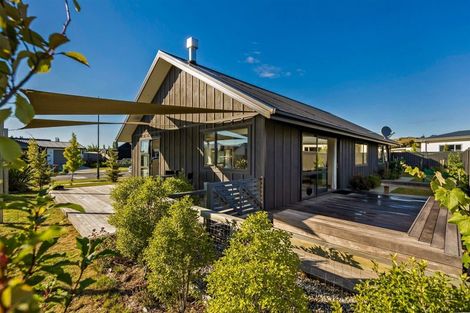Photo of property in 60 Sherwin Avenue, Albert Town, Wanaka, 9305