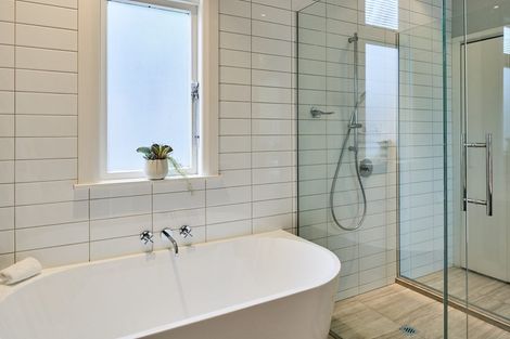 Photo of property in 45 Howard Road, Point Howard, Lower Hutt, 5013