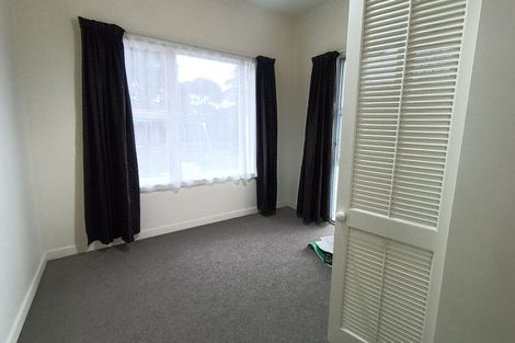 Photo of property in 8 Norton Park Avenue, Fairfield, Lower Hutt, 5011