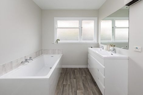 Photo of property in 30 Shannon Place, Belfast, Christchurch, 8051