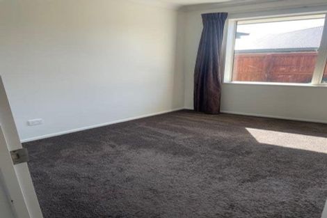 Photo of property in 18 Franklin Drive, Rangiora, 7400