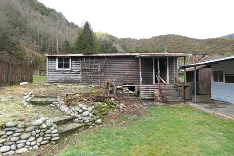 Photo of property in 58 Trennery Street, Blacks Point, Reefton, 7830