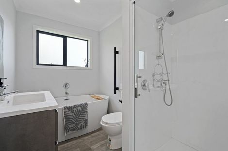 Photo of property in 173 Kairau Road, Brixton, New Plymouth, 4373