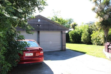 Photo of property in 198 Avonhead Road, Avonhead, Christchurch, 8042