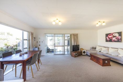 Photo of property in 81a Vogel Street, Roslyn, Palmerston North, 4414