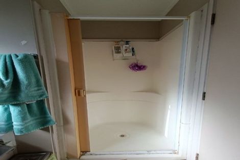 Photo of property in 2/15 Trimdon Street, Randwick Park, Auckland, 2105