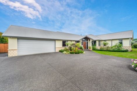 Photo of property in 19 Malbec Place, Rototuna, Hamilton, 3210
