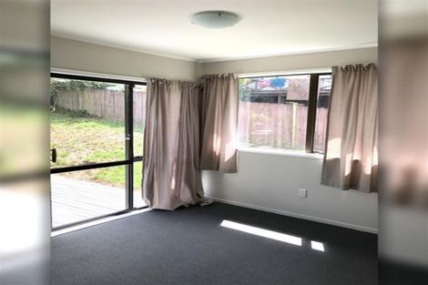 Photo of property in 19 Oreil Avenue, West Harbour, Auckland, 0618