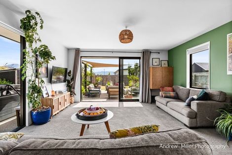 Photo of property in 16 Kingfisher Crescent, Albert Town, Wanaka, 9305