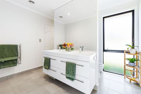 Photo of property in 63 Moses Road, Kaukapakapa, 0873