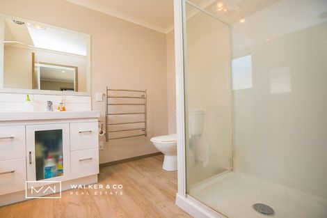 Photo of property in 7 Percy Kinsman Crescent, Riverstone Terraces, Upper Hutt, 5018