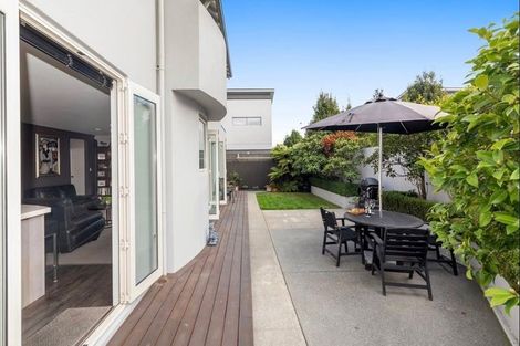 Photo of property in 28 Mayfair Street, Riccarton, Christchurch, 8011