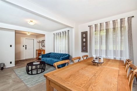 Photo of property in 286 Glenvar Road, Torbay, Auckland, 0630