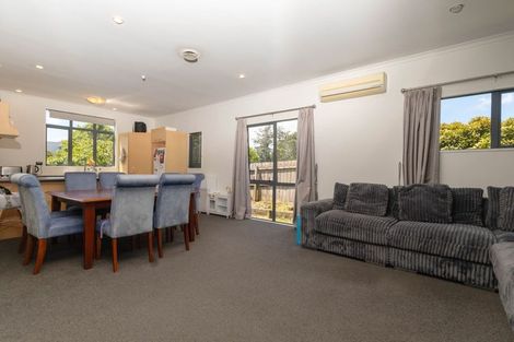Photo of property in 1 Pyrite Street, Westgate, Auckland, 0614