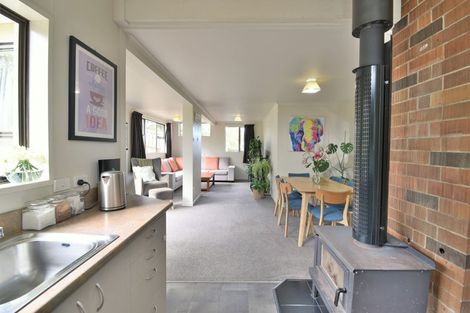 Photo of property in 303 Main South Road, Green Island, Dunedin, 9018