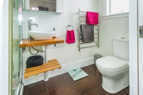 Photo of property in 800 Victoria Street, Parkvale, Hastings, 4122