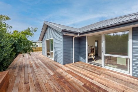 Photo of property in 9 Macrocarpa Lane, Carterton, 5713
