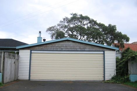 Photo of property in 51 Pohutukawa Street, Woburn, Lower Hutt, 5010