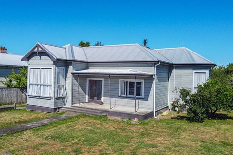 Photo of property in 44 Gordon Street, Dannevirke, 4930