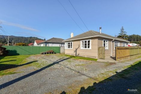 Photo of property in 80 Main Road, Wainuiomata, Lower Hutt, 5014
