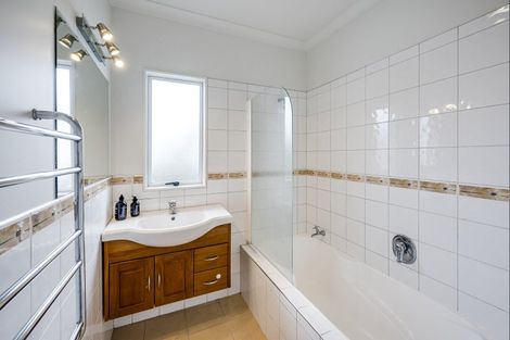 Photo of property in 307 Riverslea Road North, Parkvale, Hastings, 4122