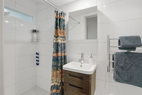 Photo of property in 3 Gardenhill Lane, Redcliffs, Christchurch, 8081