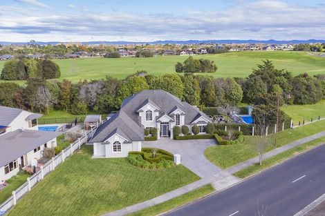 Photo of property in 15 Callum Brae Drive, Rototuna, Hamilton, 3210