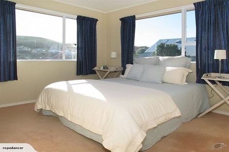 Photo of property in 4 Swinford Crescent, Johnsonville, Wellington, 6037