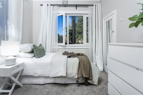 Photo of property in 313 Royal Road, Massey, Auckland, 0614