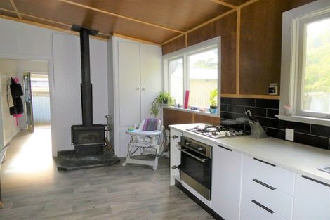 Photo of property in 165 Ward Street, Cobden, Greymouth, 7802