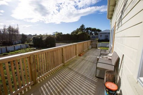 Photo of property in 13 Seddon Street, Dannevirke, 4930