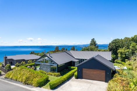 Photo of property in 15 Ngapera Way, Omori, Turangi, 3381