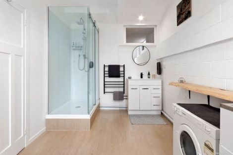 Photo of property in 37 Cameron Road, Waiuku, 2681