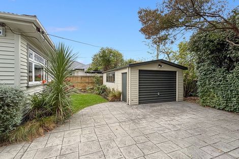 Photo of property in 2 Meadowville Avenue, Spreydon, Christchurch, 8024
