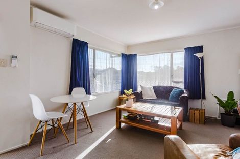 Photo of property in 2/79 Archers Road, Hillcrest, Auckland, 0629