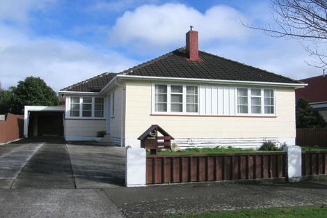 Photo of property in 6 Ngarimu Street, Roslyn, Palmerston North, 4414