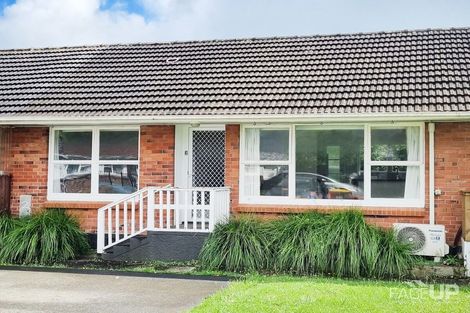 Photo of property in 2/35 Shakespeare Road, Milford, Auckland, 0620