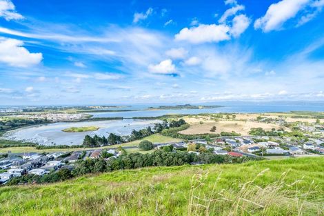 Photo of property in 2/141 Wallace Road, Mangere Bridge, Auckland, 2022
