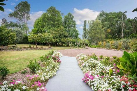 Photo of property in 636 Kahikatea Flat Road, Waitoki, Kaukapakapa, 0871