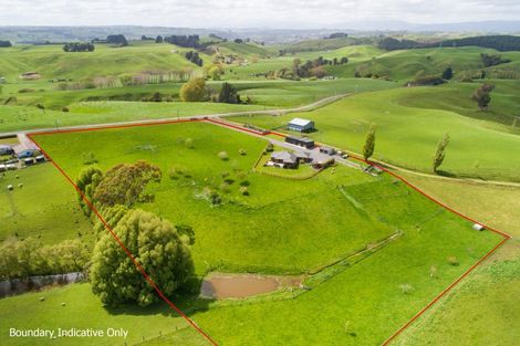 Photo of property in 158 Finnis Road, Pohangina, Feilding, 4775