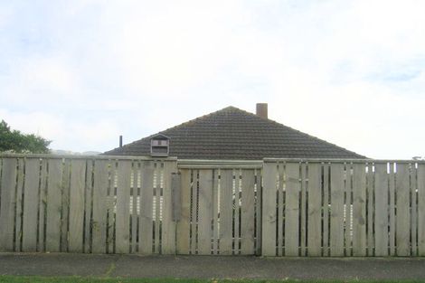 Photo of property in 5 Chew Place, Ranui, Porirua, 5024