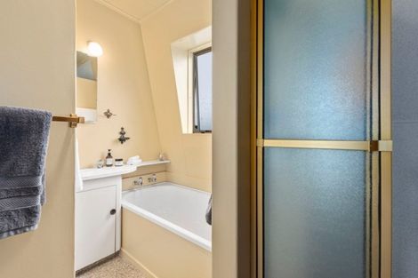 Photo of property in 5b Bracken Street, Wallaceville, Upper Hutt, 5018